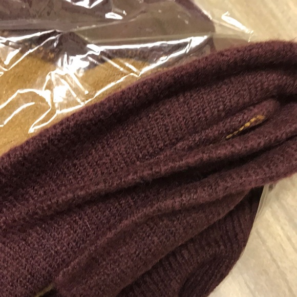 Elaine Poncho - Picture 3 of 3